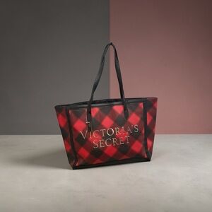 NWT Victoria's Secret Red Black Buffalo Plaid Weekender Large Tote Bag Holiday